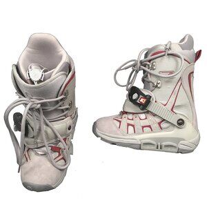 NEW! BURTON MOTO SI STEP IN SNOWBOARD BOOTS! SIZE 5 WOMENS SILVERY GRAY & RED